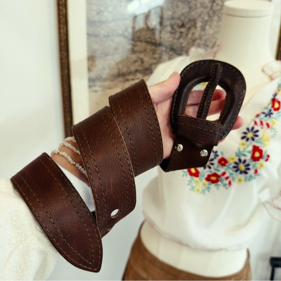 ✨ VINTAGE 1970s suede belt - Picture 3 of 4